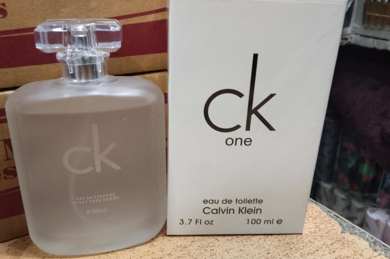Calvin Klein CK One Unisex Eau de Toilette 100ml – Long-Lasting Fresh Scent